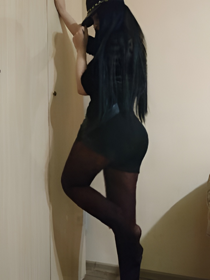 Алиса привлекальеная девушка из Оленегорск цена от 4000 руб