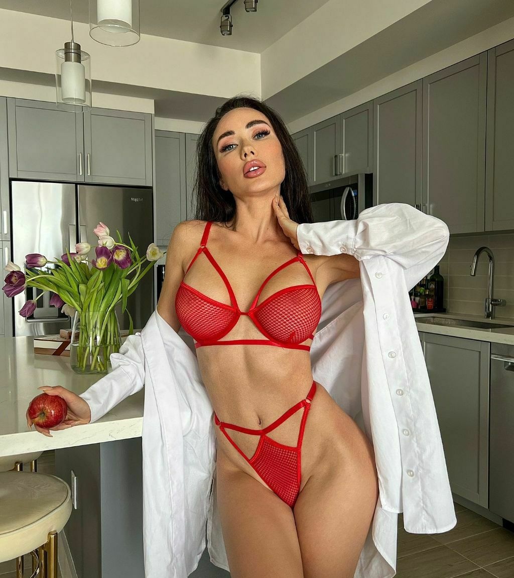 Татьяна привлекальеная девушка из Оленегорск цена от 7000 руб