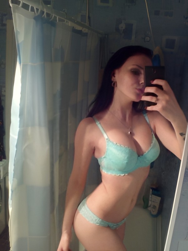 Виргиния привлекательная девушка из Оленегорск цена от 10000 руб